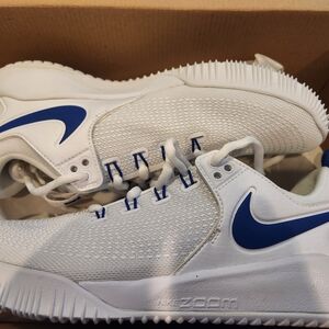 Nike Zoom White and Blue Women's Volleyball Sneakers Sz 7.5 New In Box